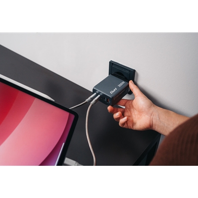 Verbatim (32204) GNC-200 GaN Charger 200W with 2 x USB-C PD 100W / 1 x USB-C PD 65W / 1 x USB QC 3.0 (EU/UK/US) image 5