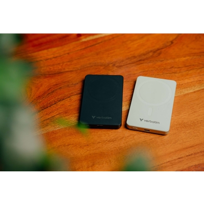 Verbatim (32225) Charge 'n' Go Essentials MagSafe Power Bank Wireless 5000mAh Black image 3